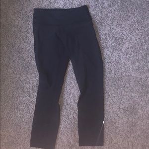 Lulu lemon black crop leggings size 2